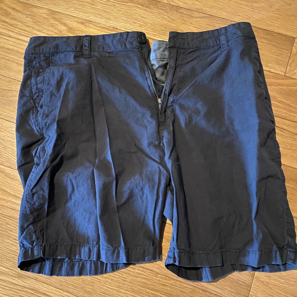 Rvca mens size 34, 8” inseam shorts black